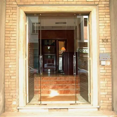 Astor Hotel 3*