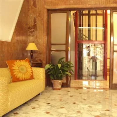 Astor Hotel 3*