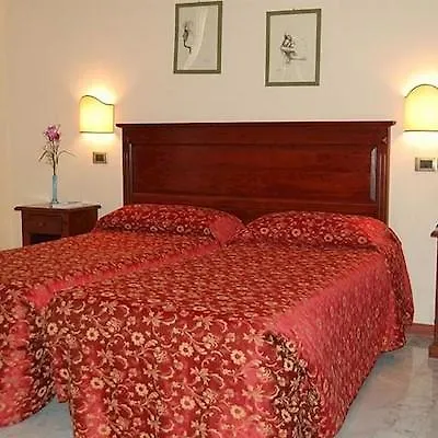 Astor Hotel