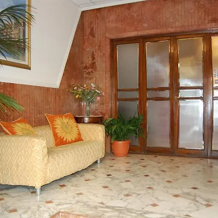 Hotel Astor